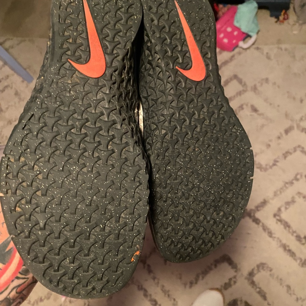 Metcon 4s - Picture 2 of 2
